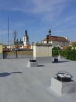 montáž světlovodů na střechy s PUR pěnou bytový dům u minipivovaru Labuť Litoměřice